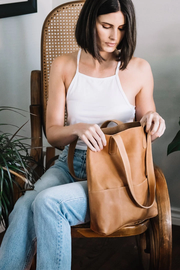 Purse & Clutch Outside Pockets Handbag - Caramel 4 Purse & Clutch Outside Pockets Handbag - Caramel