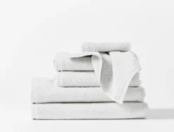 Coyuchi Air Weight Towels - Alpine White Best Sellers