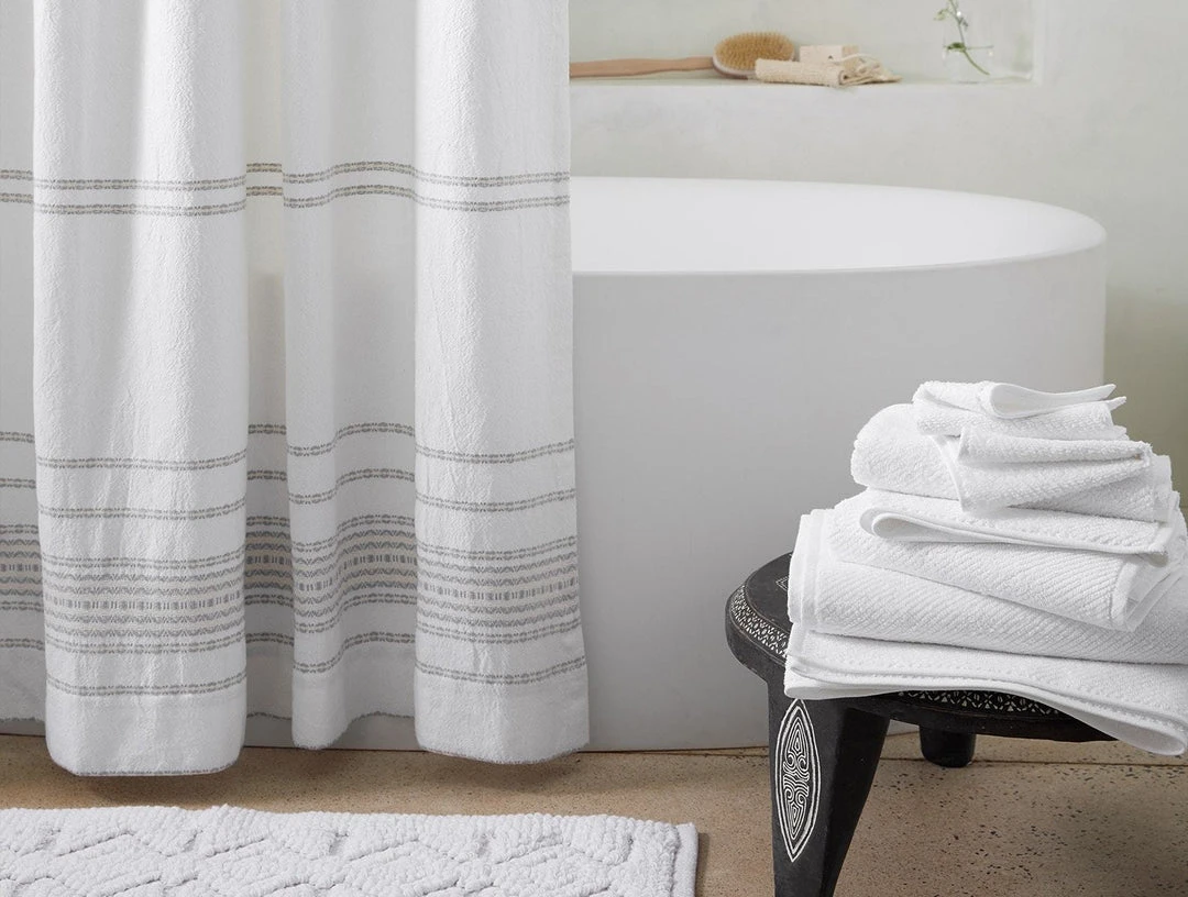 Coyuchi Air Weight Towels - Alpine White Best Sellers 4 Coyuchi Air Weight Towels - Alpine White Best Sellers