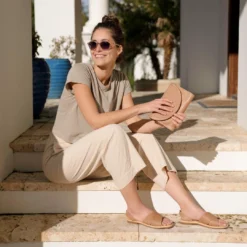 Nisolo All-Day Cross Strap Sandal