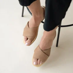 Nisolo All-Day Cross Strap Sandal