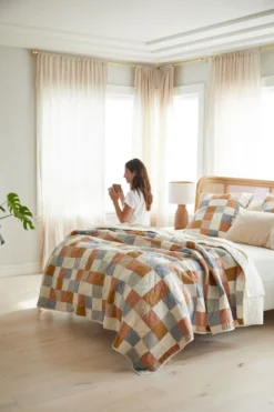 Coyuchi Ashbury Patchwork Quilt Home Goods