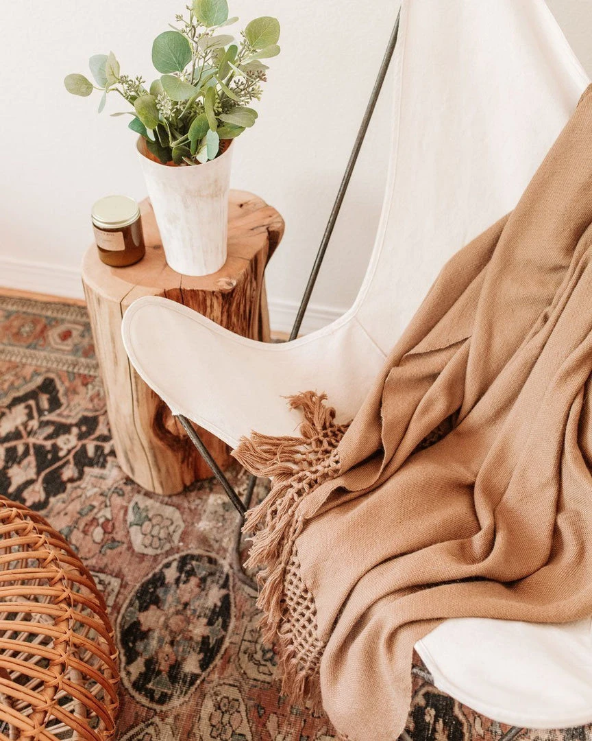 August Sage Marrón Alpaca Throw Blanket Home Goods 7 August Sage Marrón Alpaca Throw Blanket Home Goods
