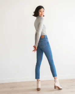 WVN Base Turtleneck Best Sellers