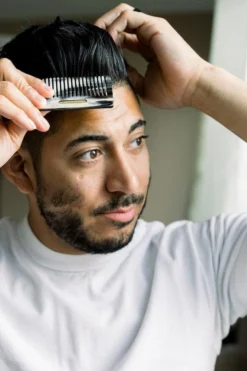 Hathorway Chai Horn Pocket Hair And Beard Comb - Dark Horn