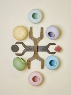 Middle Kingdom Best Sellers Colorful Mini Porcelain Vase 7