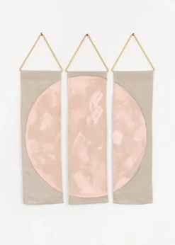Conejo & Co Ciervo Wall Hanging - Himalayan Salt Home Goods