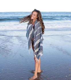 Creative Women Aden Bath Towel - Navy + Natural Home Goods