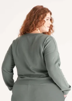 The Standard Stitch French Terry Crop Sweatshirt 26 The Standard Stitch French Terry Crop Sweatshirt