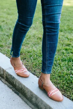 Darzah Tatreez Oxford - Nude Shoes