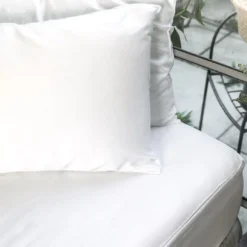 Ettitude Best Sellers Bamboo Sateen Fitted Sheet - Cloud 10 Ettitude Best Sellers Bamboo Sateen Fitted Sheet - Cloud