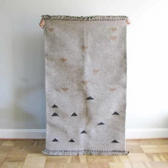 Ichcha Triangle Wool Dhurrie Rug 3 Ichcha Triangle Wool Dhurrie Rug