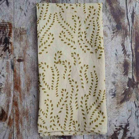 Ichcha Vine Napkin Set - Gold 4 Ichcha Vine Napkin Set - Gold