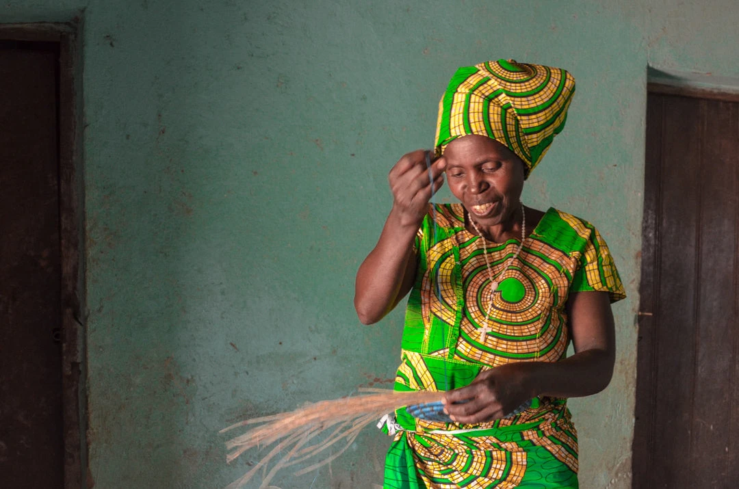 KAZI Home Goods Dark Gray Ring Charger Wall Disc 5 KAZI Home Goods Dark Gray Ring Charger Wall Disc