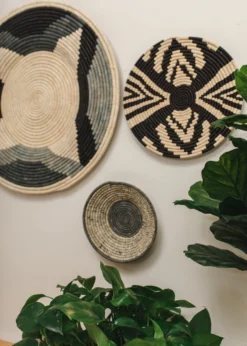 KAZI Nea Opal Gray Wall Plate III