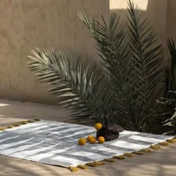 Kiliim Home Goods Black Cascade Rug