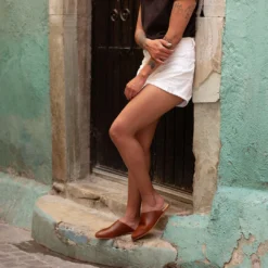 Nisolo Lima Slip On Mule - Brandy