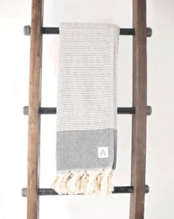 Amante Marketplace Magis Diamond Turkish Towel / Throw Blanket - Black