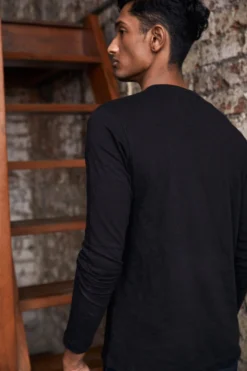 No Nasties Men's Bristol Henley Shirt