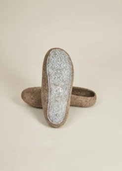 Kyrgies Men's Classic Sole Low Back Wool Slippers - Oatmeal Best Sellers