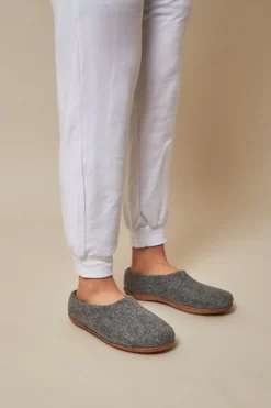 Kyrgies Men's Molded Sole High Back Wool Slippers - Gray