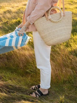 Caminito Mercado Canasta Tote Bag