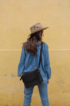 Purse & Clutch Mexican Leather Crossbody - Charcoal Accessories