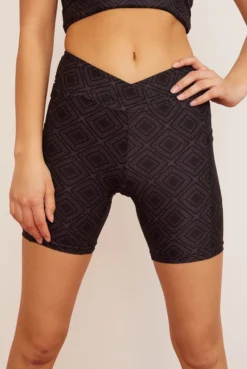 Wolven Activewear + Athleisure Midi Recycled Bike Short - Summit