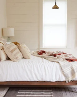 Minna Marta Throw Blanket - Cream