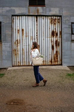 Caminito Mercado Canasta Tote Bag