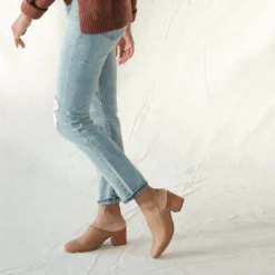 Nisolo Shoes All-Day Heeled Mule - Almond