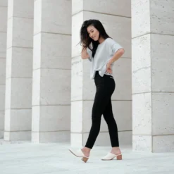 Nisolo All-Day Heeled Mule - Bone