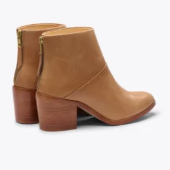 Nisolo Shoes Dari Boot - Almond