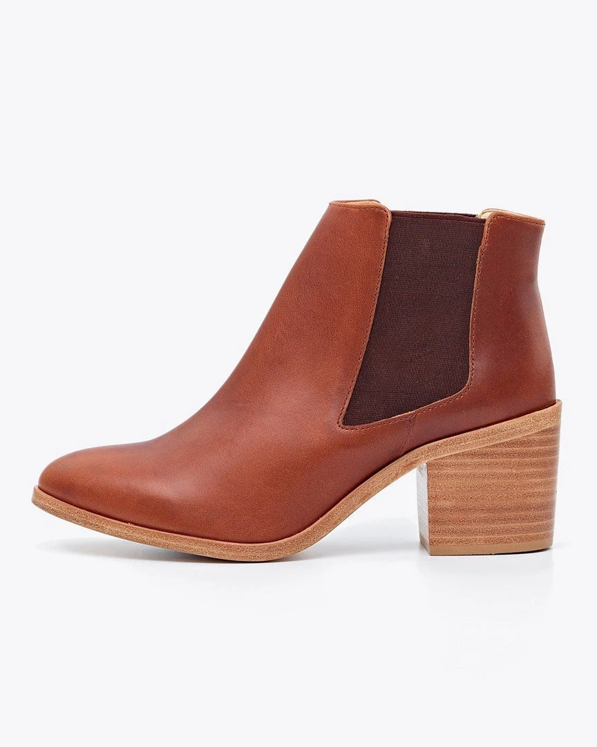 Nisolo Heeled Chelsea Boot - Brandy Shoes 9 Nisolo Heeled Chelsea Boot - Brandy Shoes