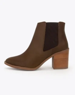 Nisolo Shoes Heeled Chelsea Boot - Chocolate