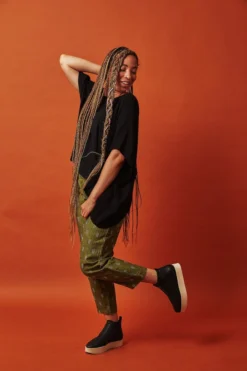 Passion Lilie Olive Crop Pants 9 Passion Lilie Olive Crop Pants