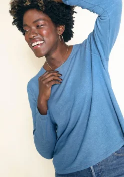 Poplinen Clothing Goldie Hemp Long Sleeve Tee