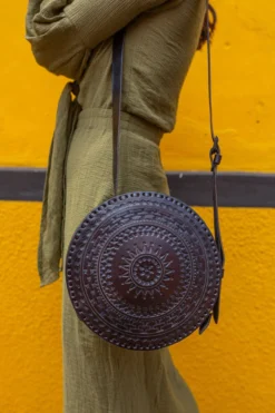 Purse & Clutch Embossed Circle Crossbody - Charcoal Accessories