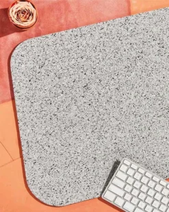 Slash Objects R2 Recycled Rubber Deskmat - Gris