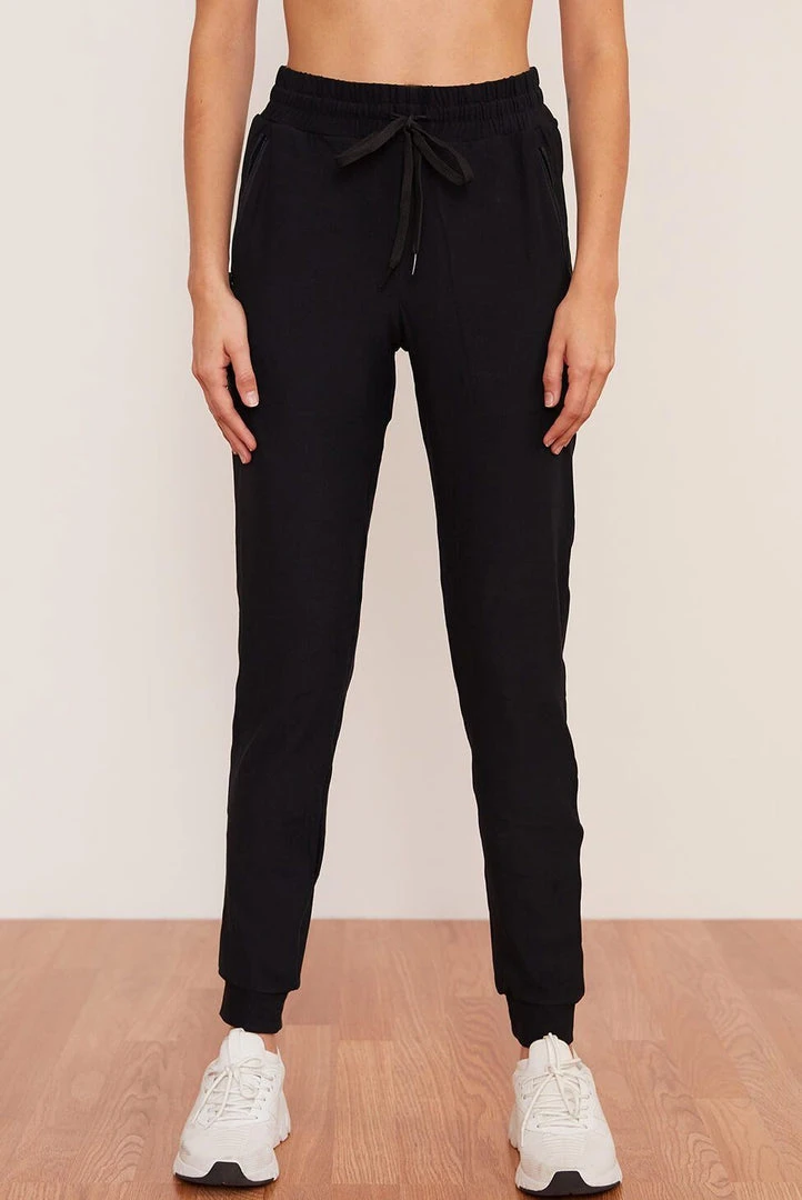 Wolven Activewear + Athleisure Recycled Jogger - Onyx 3 Wolven Activewear + Athleisure Recycled Jogger - Onyx