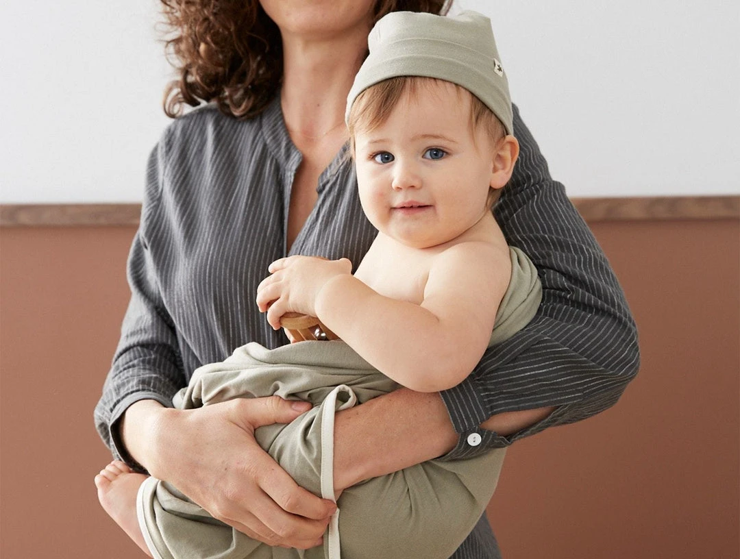 Coyuchi Remi Baby Blanket + Beanie Set - Laurel 4 Coyuchi Remi Baby Blanket + Beanie Set - Laurel