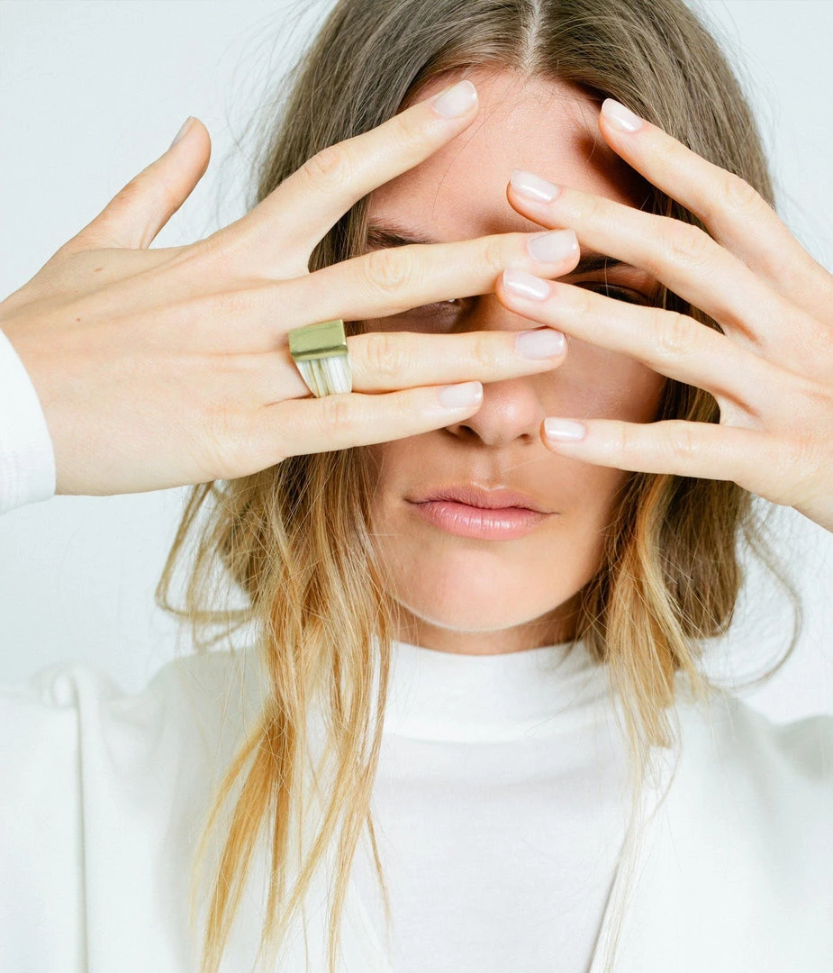 Rose & Fitzgerald Layered Horn Ring 6 Rose & Fitzgerald Layered Horn Ring