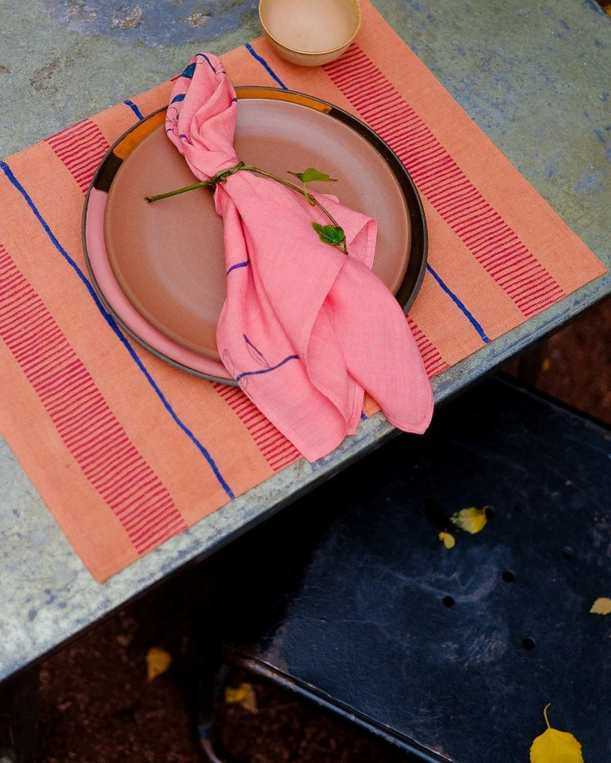 Soil To Studio Kitchen + Dining Zeenat Linen Napkin Set - Flamingo Pink 3 Soil To Studio Kitchen + Dining Zeenat Linen Napkin Set - Flamingo Pink