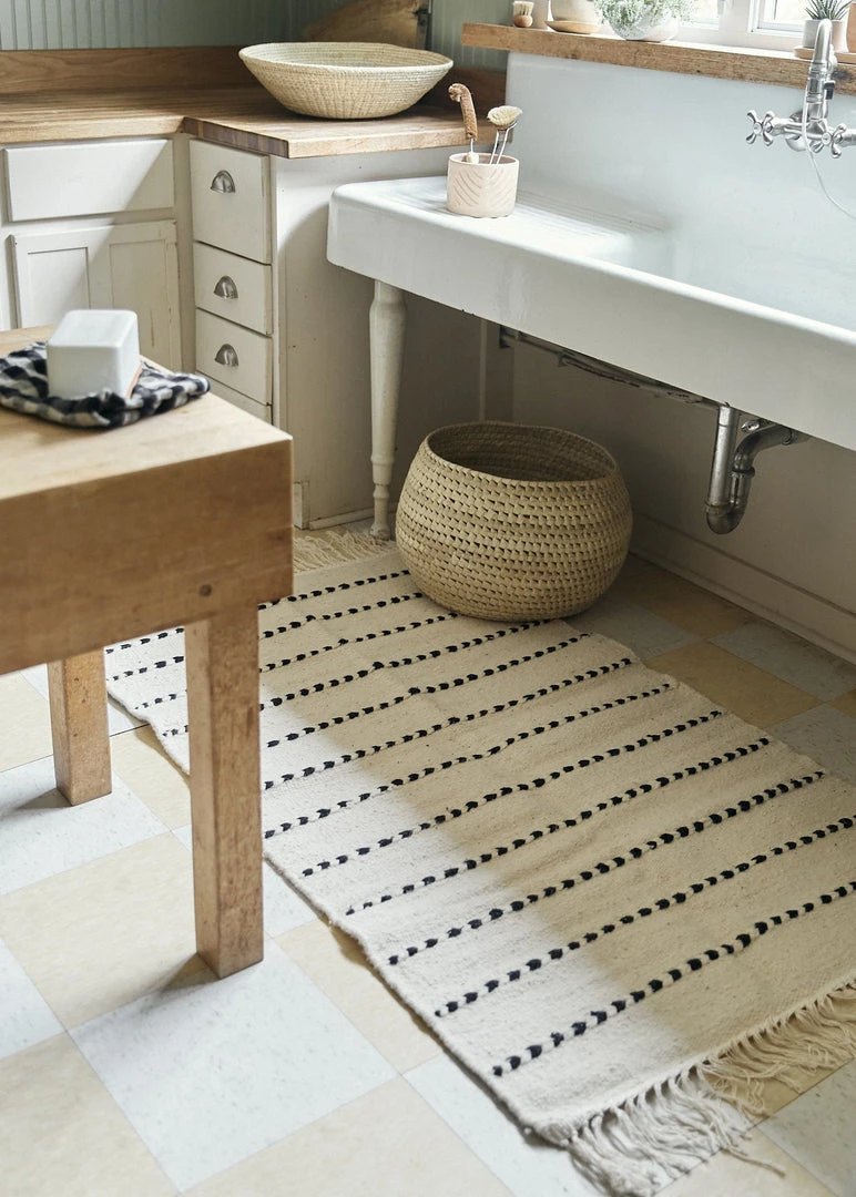 Territory Design Home Goods Laine Wool Accent Rug 4 Territory Design Home Goods Laine Wool Accent Rug