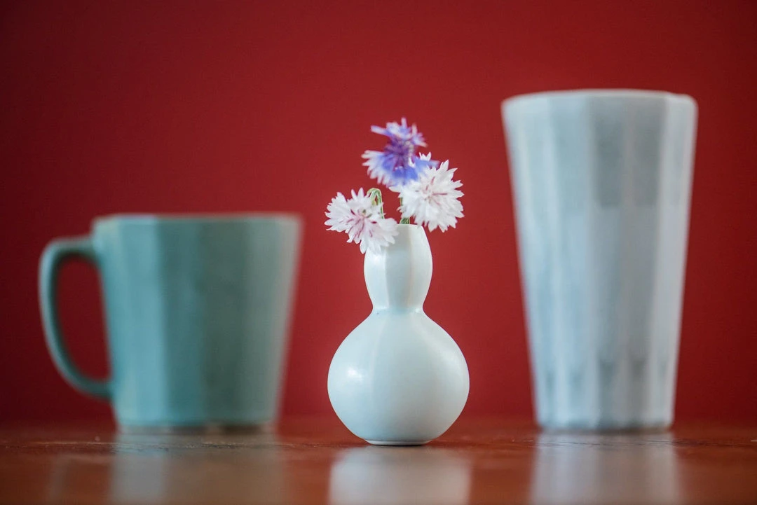 The Bright Angle Sprout Bud Porcelain Vase - Rosemary Green Home Goods 6 The Bright Angle Sprout Bud Porcelain Vase - Rosemary Green Home Goods