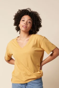 The Standard Stitch Clothing Relaxed V - Golden