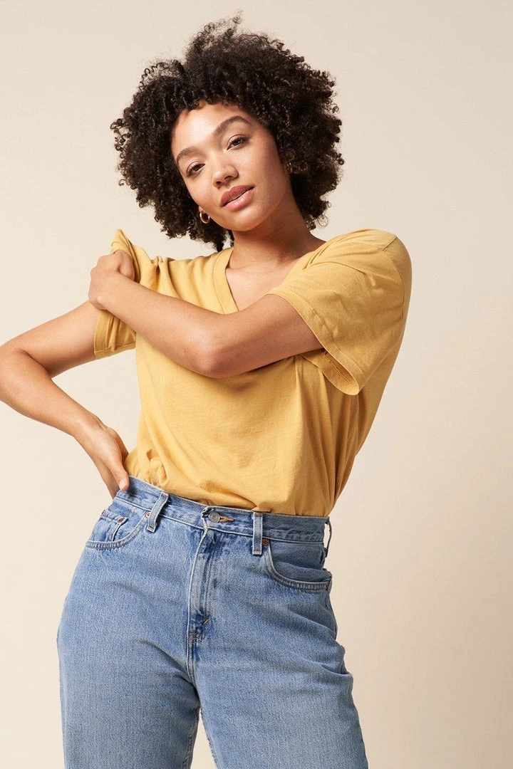 The Standard Stitch Clothing Relaxed V - Golden 4 The Standard Stitch Clothing Relaxed V - Golden