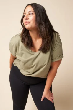 The Standard Stitch Relaxed V - Sage