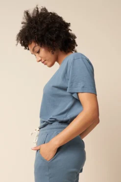 The Standard Stitch Relaxed V - Stone Blue Clothing