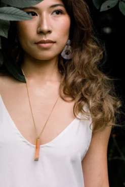 Hathorway Tinh Horn Pendant Necklace